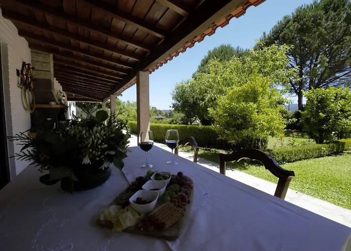 Casas Viriatus - * Paredes de Coura