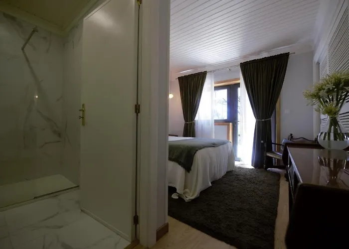 Casas Viriatus - Paredes de Coura