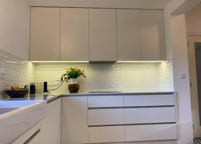 Casas Viriatus - * Paredes de Coura